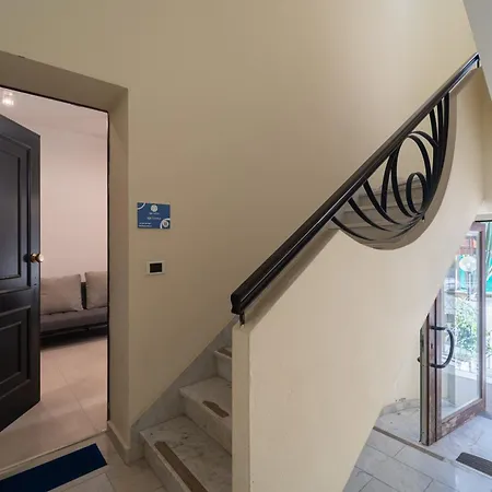 Eja Domus Einaudi - Casa Cagliari